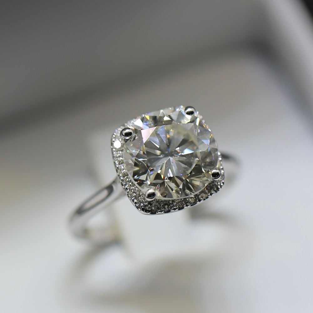 4.51 Carat diamond ring white gold